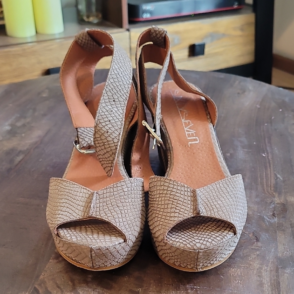 Sixtyseven Queen Bee Tan Peep-Toe Sandals